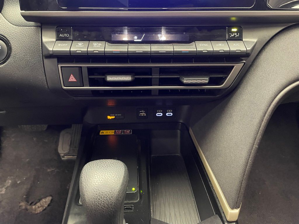 Thumbnail: 2025 Toyota Camry - 26