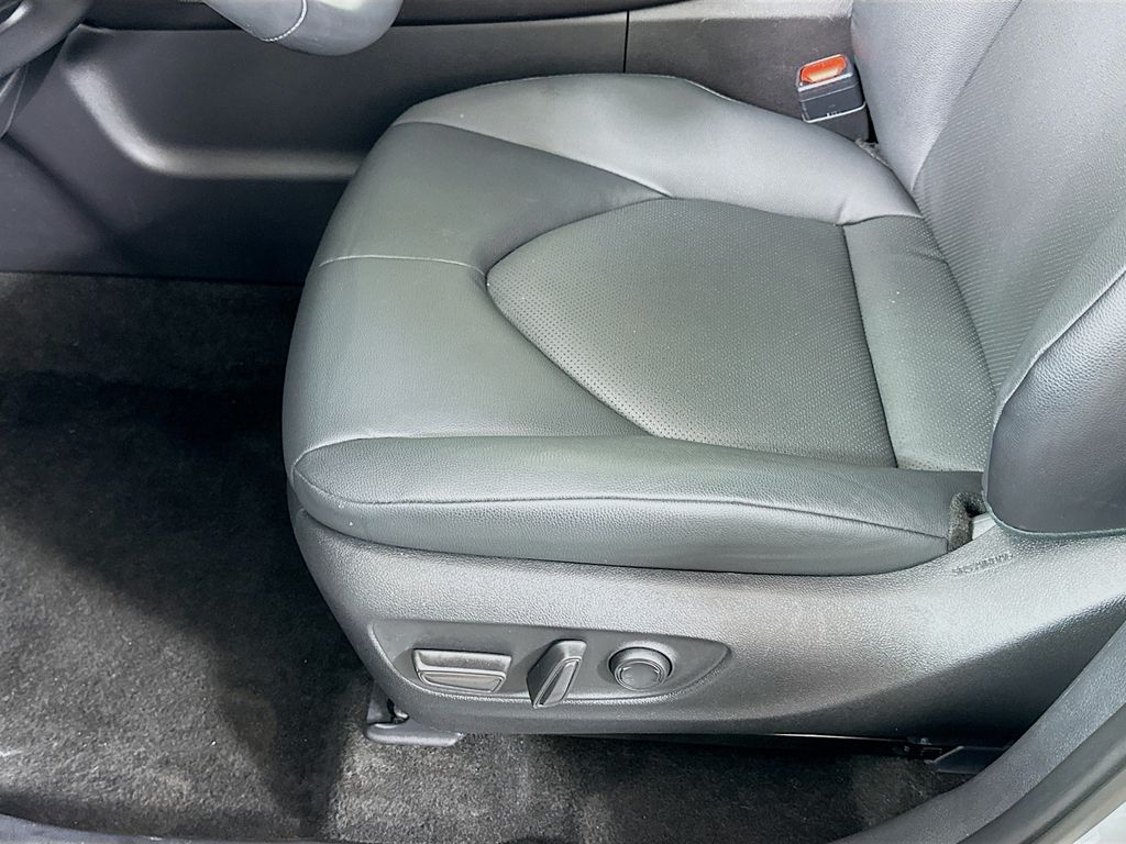 Thumbnail: 2025 Toyota Grand Highlander - 19