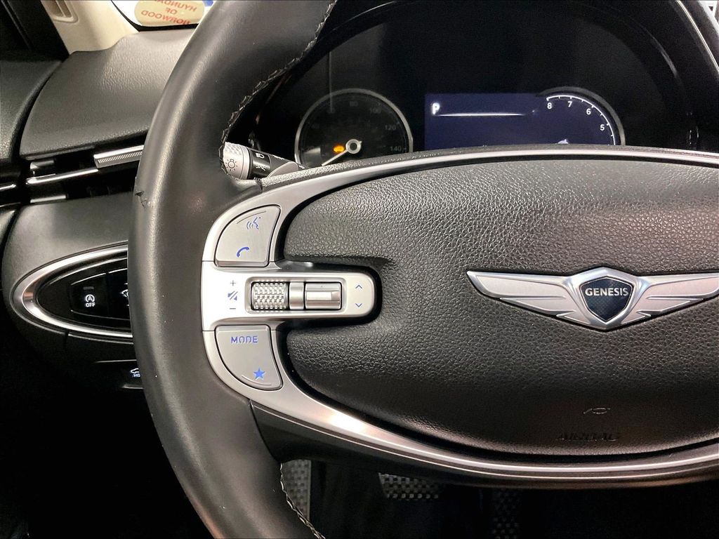 2025 Genesis GV70 — photo 22