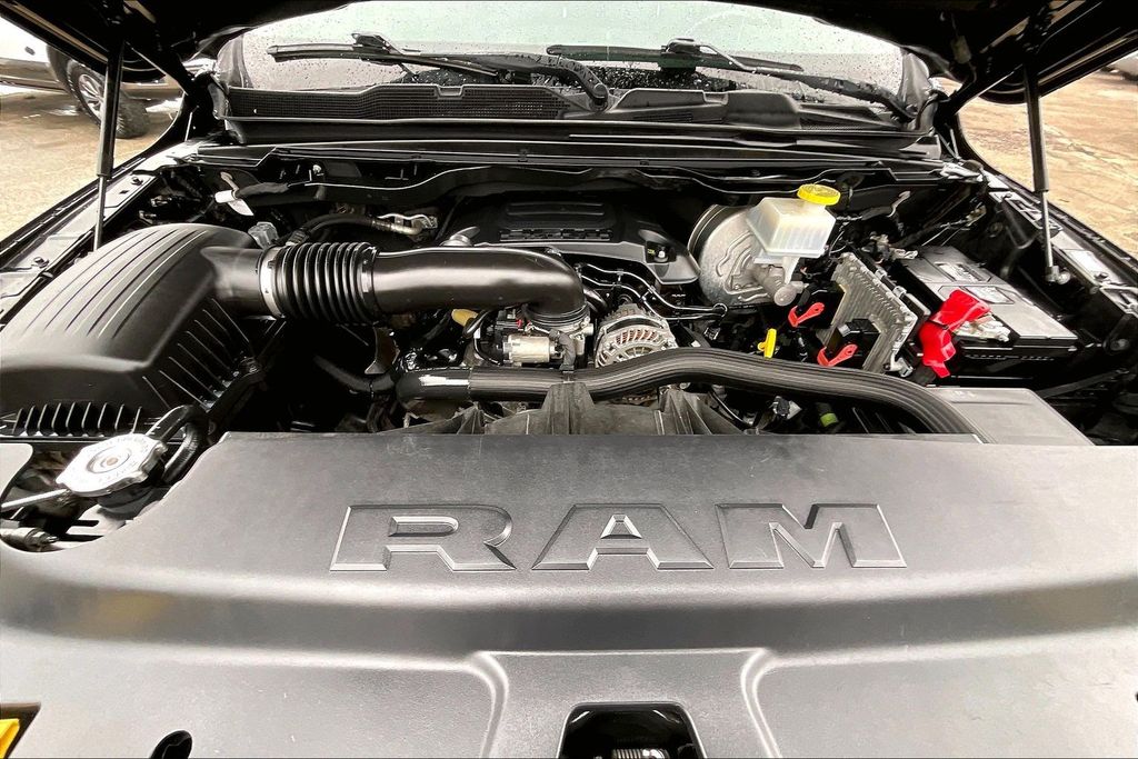 Used 2019 Ram 1500 Laramie 4D Crew Cab