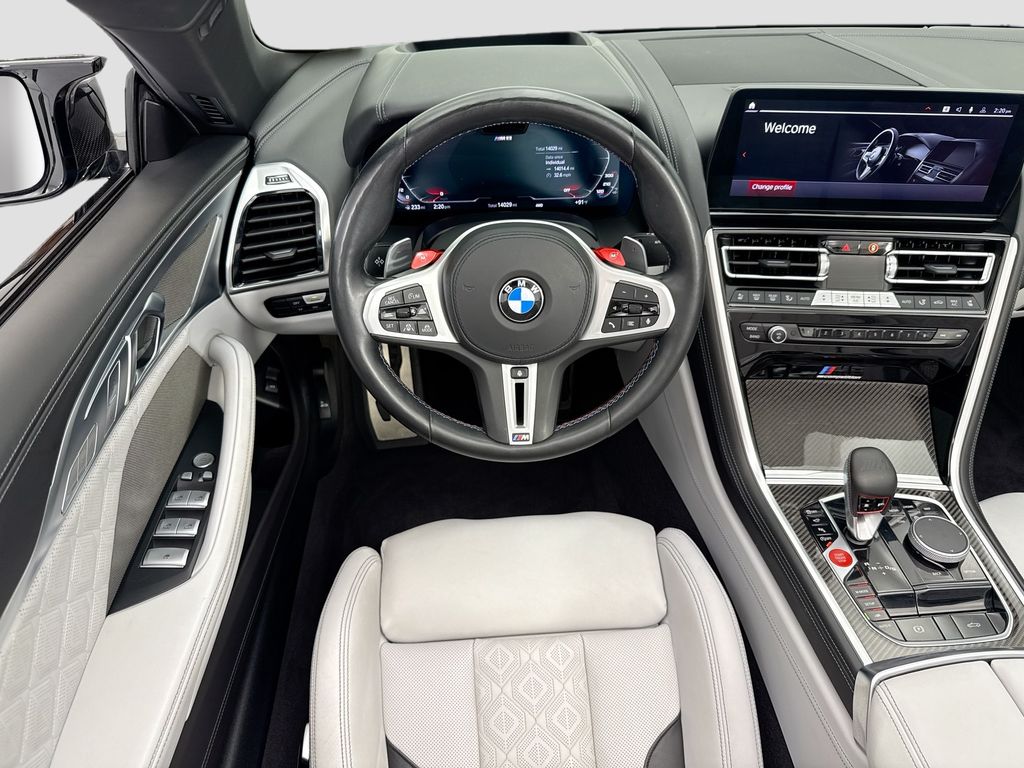 Thumbnail: 2023 BMW M8 - 18