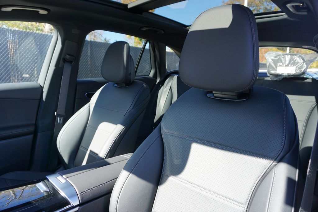 Thumbnail: 2026 Mercedes-Benz GLC - 10