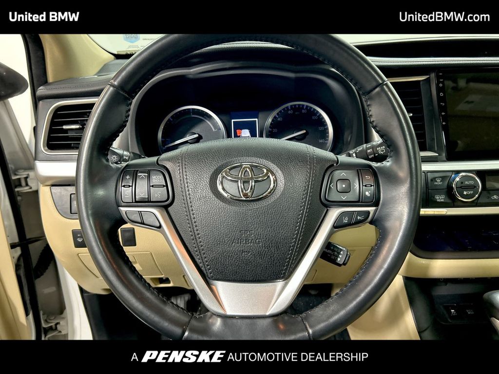 2018 Toyota Highlander Limited 14