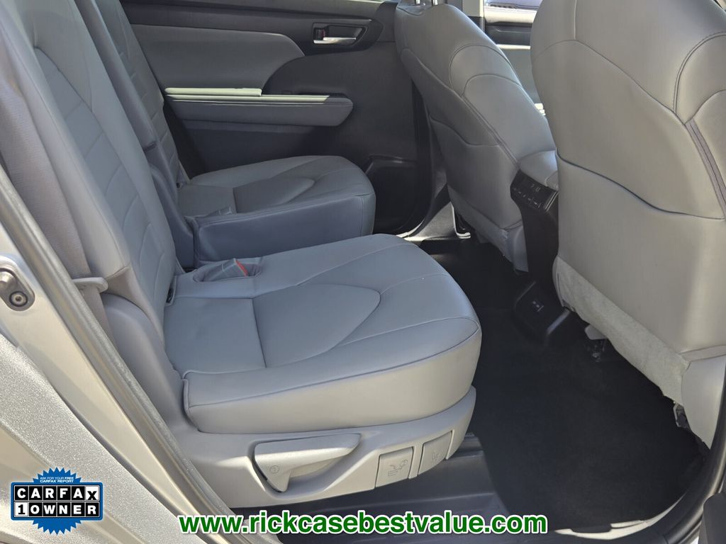 2023 Toyota Highlander - $34,990