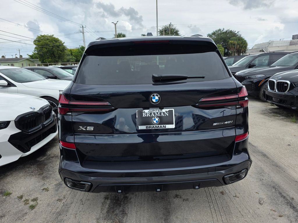 New 2026 Black BMW sDrive40i image 5
