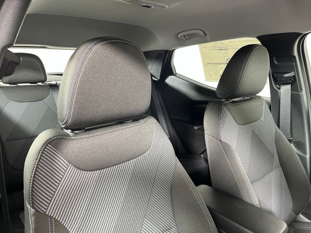 Thumbnail: 2027 Chevrolet Bolt EV - 6