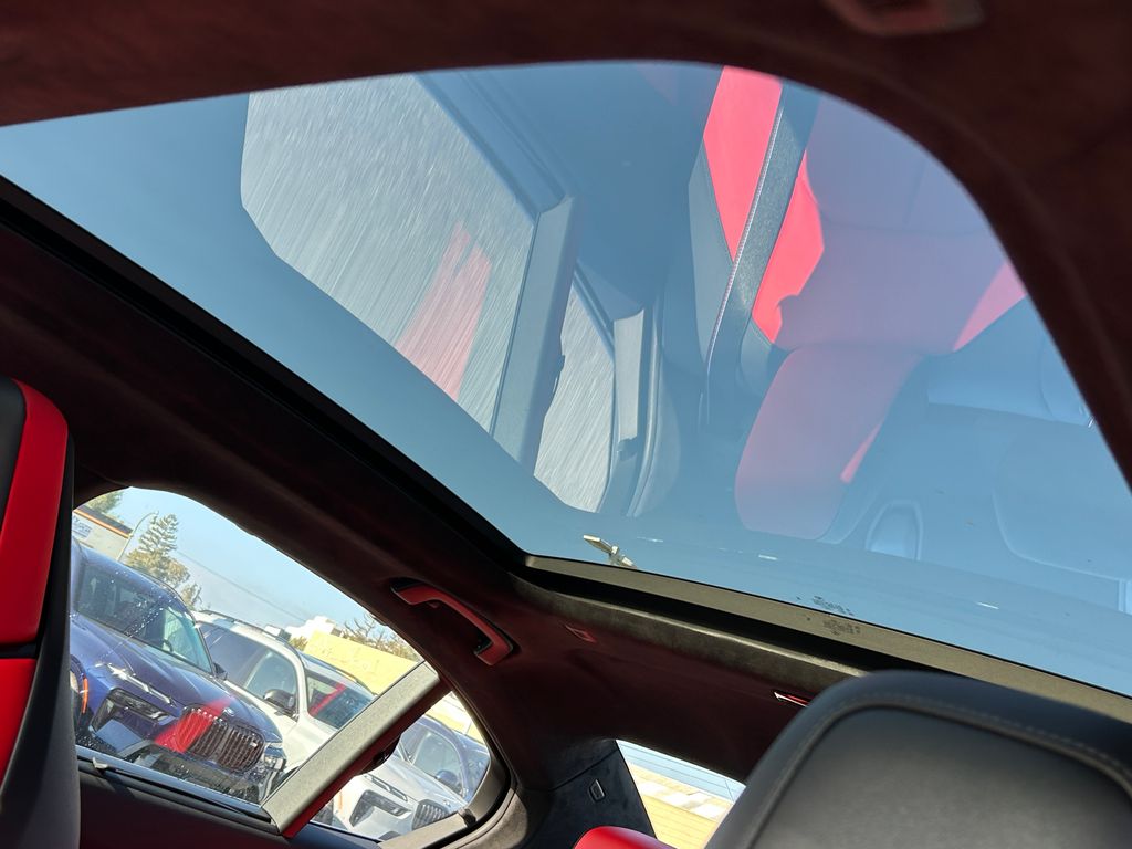 Thumbnail: 2026 BMW M5 - 16