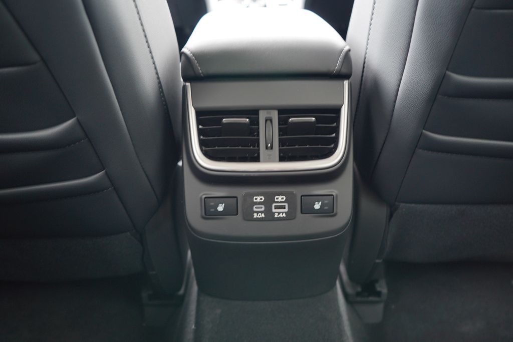 2025 Subaru Outback Touring 17