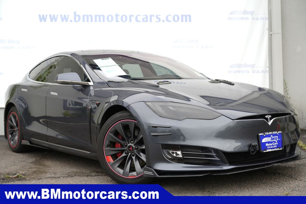 2019 Tesla Model S Gris Sedán Tracción en las cuatro ruedas 1 velocidad Automática