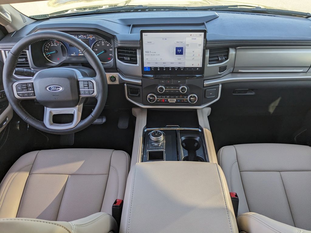 2024 Ford Expedition MAX XLT