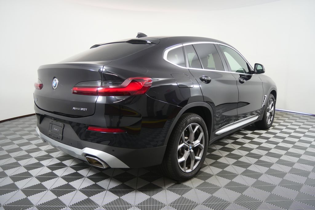 Thumbnail: 2025 BMW X4 - 3