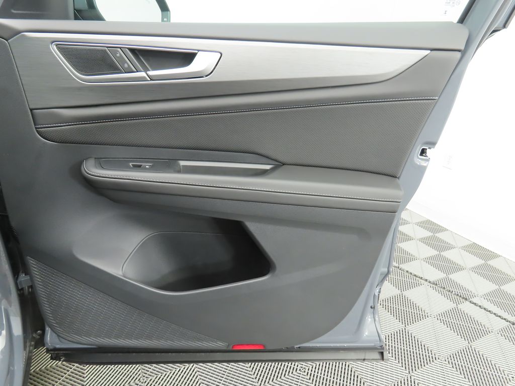 Thumbnail: 2026 Volkswagen Atlas - 25