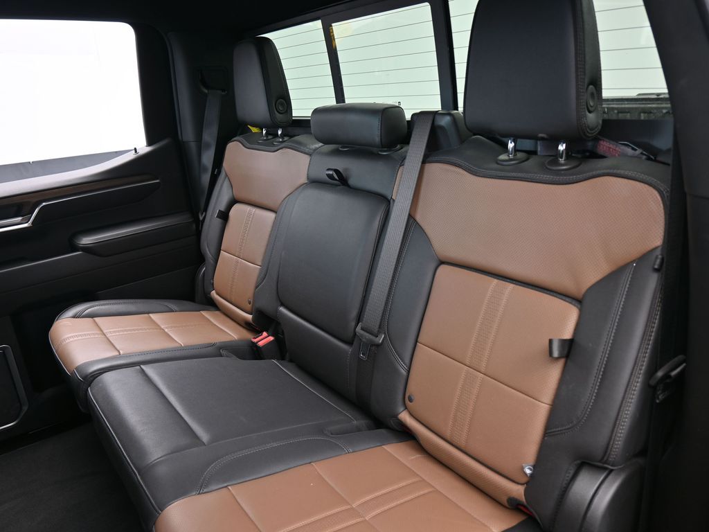 Used 2024 Radiant Red Tintcoat Chevrolet High Country image 34