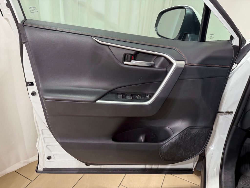 Thumbnail: 2024 Toyota RAV4 - 15