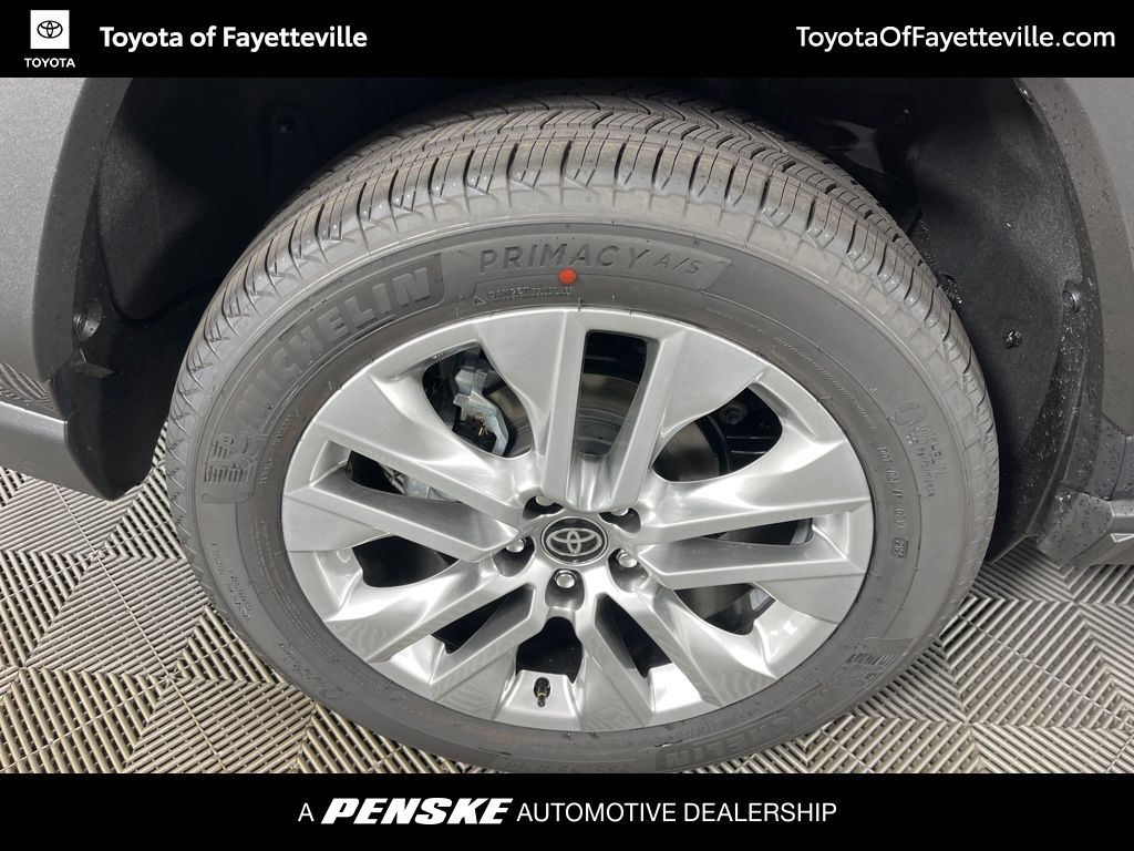 Thumbnail: 2025 Toyota RAV4 - 16