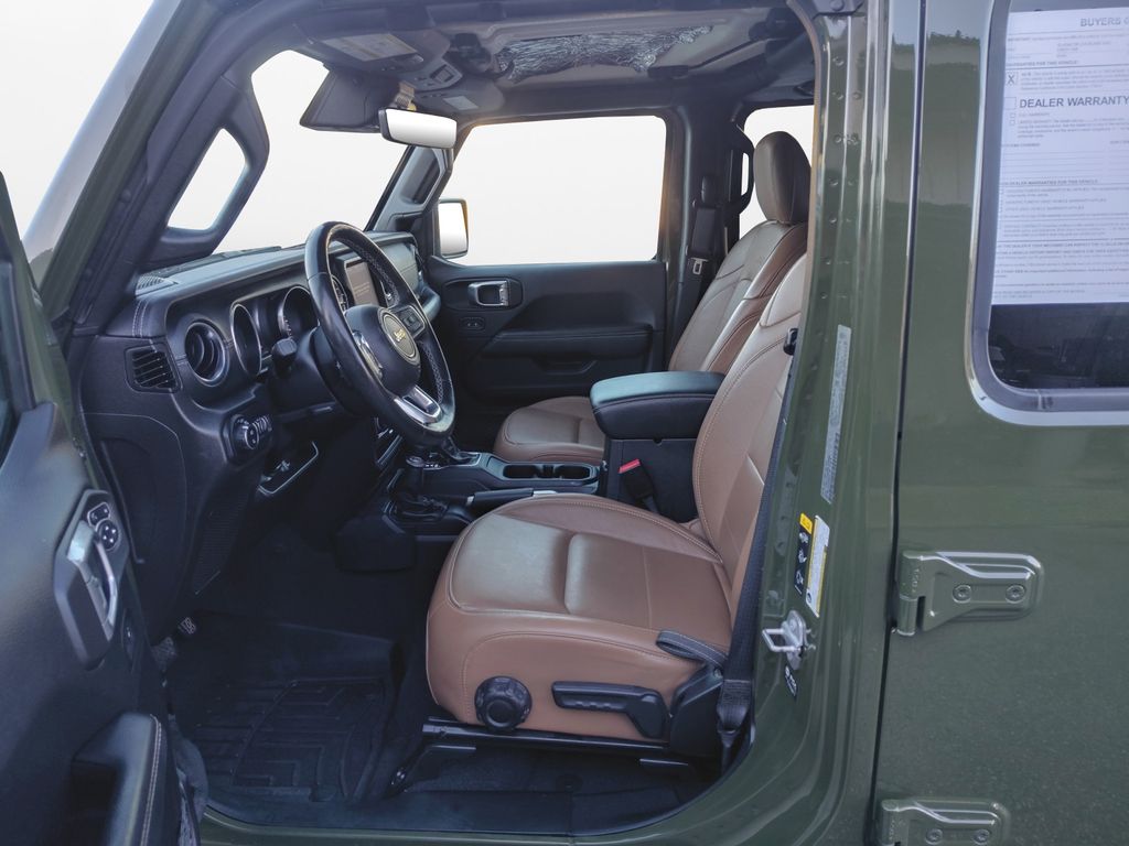 Used Car 2022 Jeep Gladiator  Overland For Sale Under $35,000 In Austin, Texas