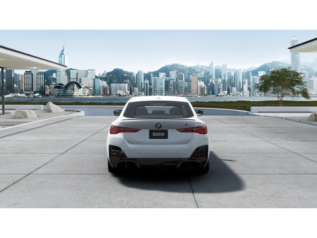 Thumbnail: 2025 BMW i4 - 5