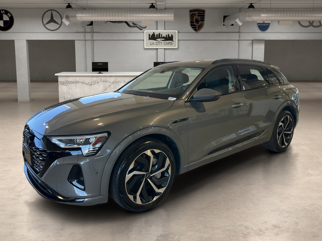 2024 Audi Q8 e-tron quattro Premium Plus AWD