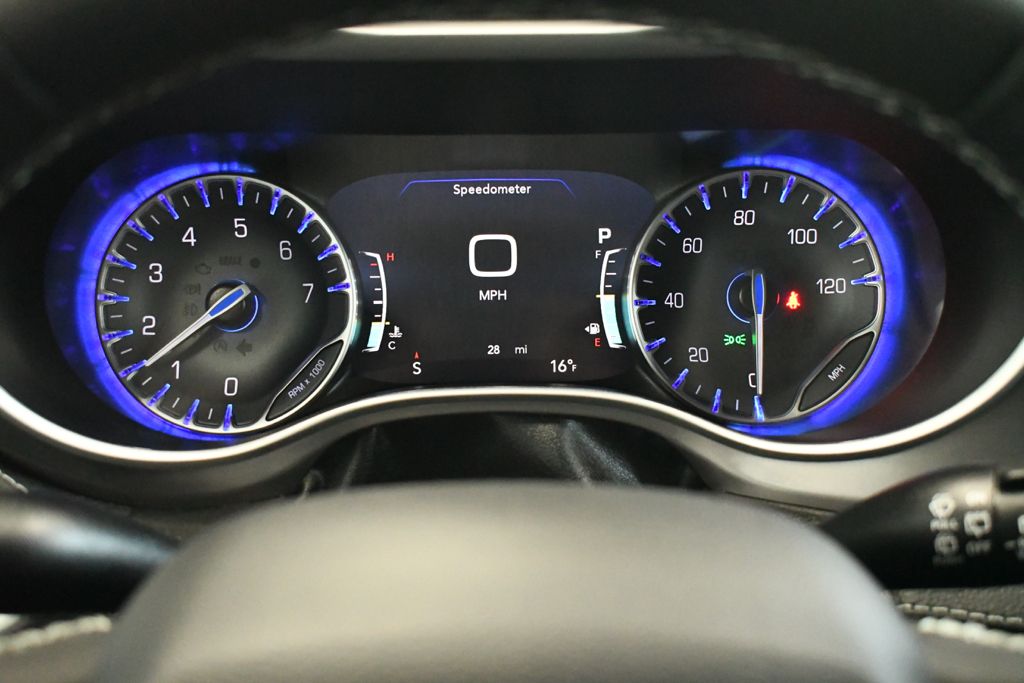 Used 2026 Black Chrysler Select image 34