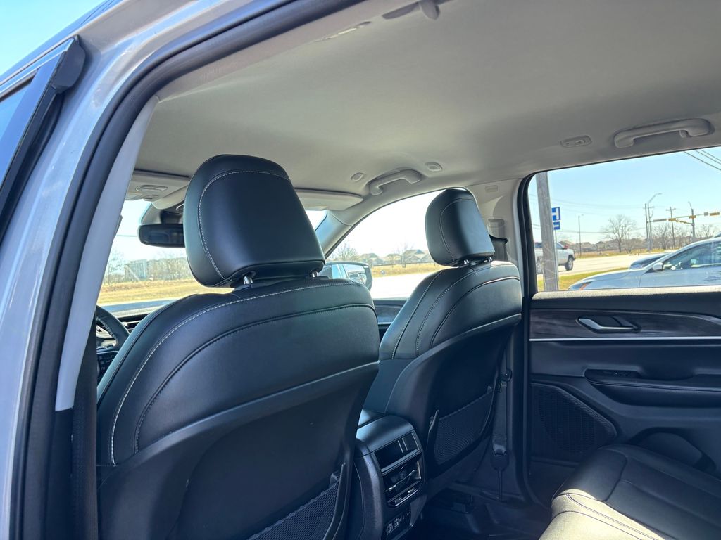 Used Car 2024 Jeep Grand Cherokee  Limited For Sale Under $40,000 In Austin, Texas