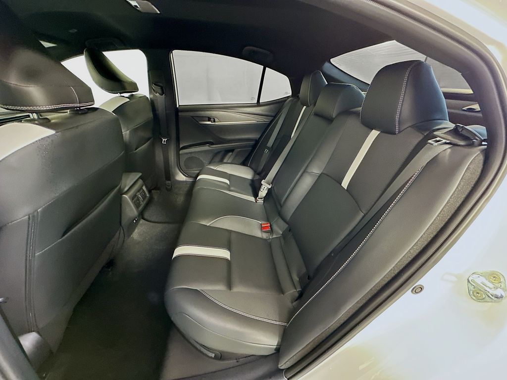 Thumbnail: 2025 Toyota Camry - 24