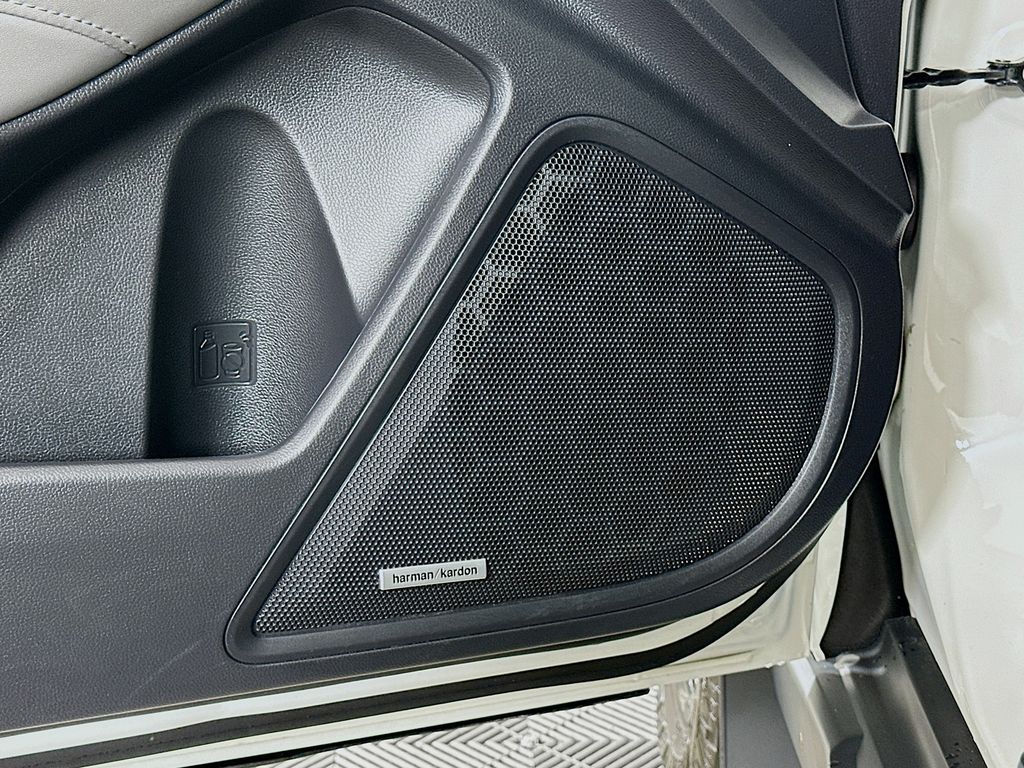 Thumbnail: 2025 Subaru Outback - 18