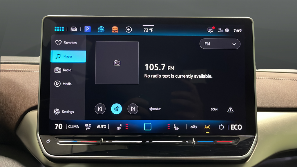 Used 2024 Black Volkswagen Pro image 27