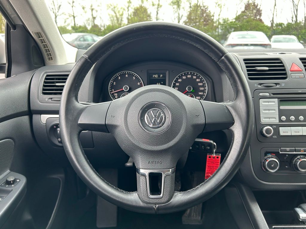 2010 Volkswagen Jetta Limited Edition 13