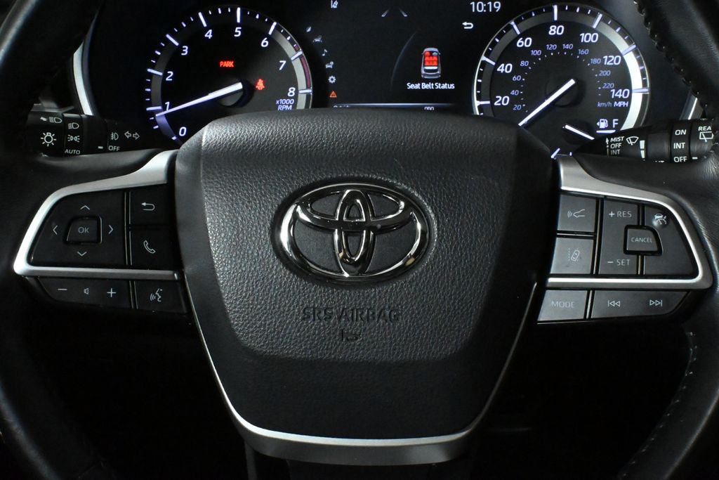 2022 Toyota Highlander XLE 21