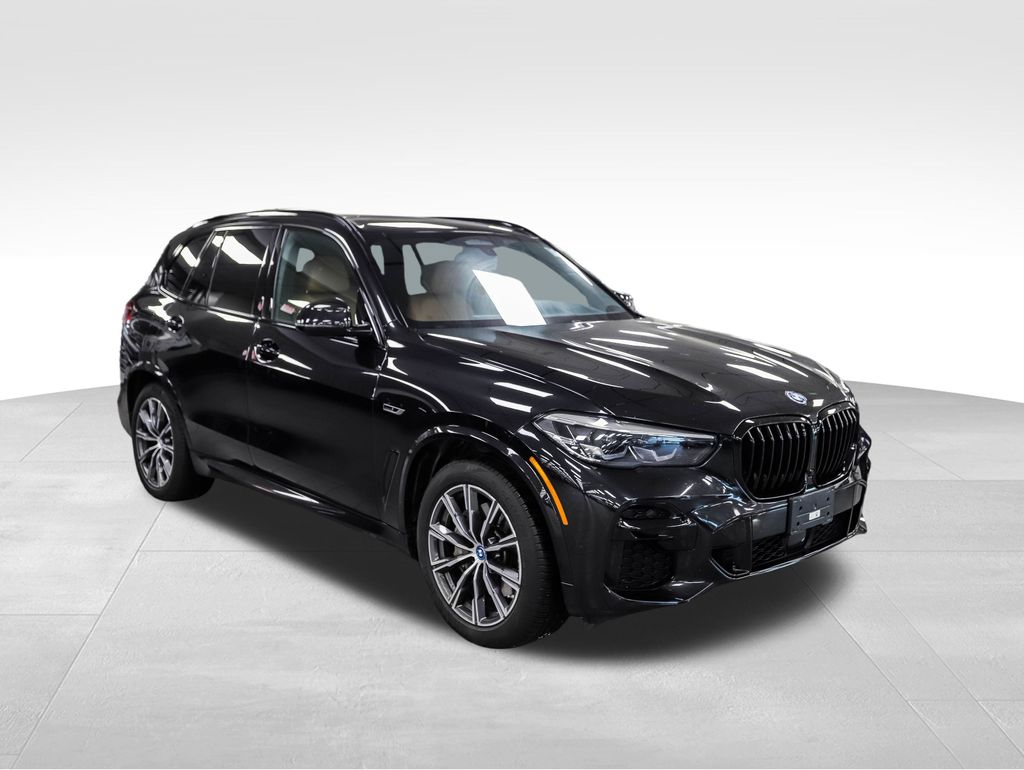 Thumbnail: 2022 BMW X5 - 6