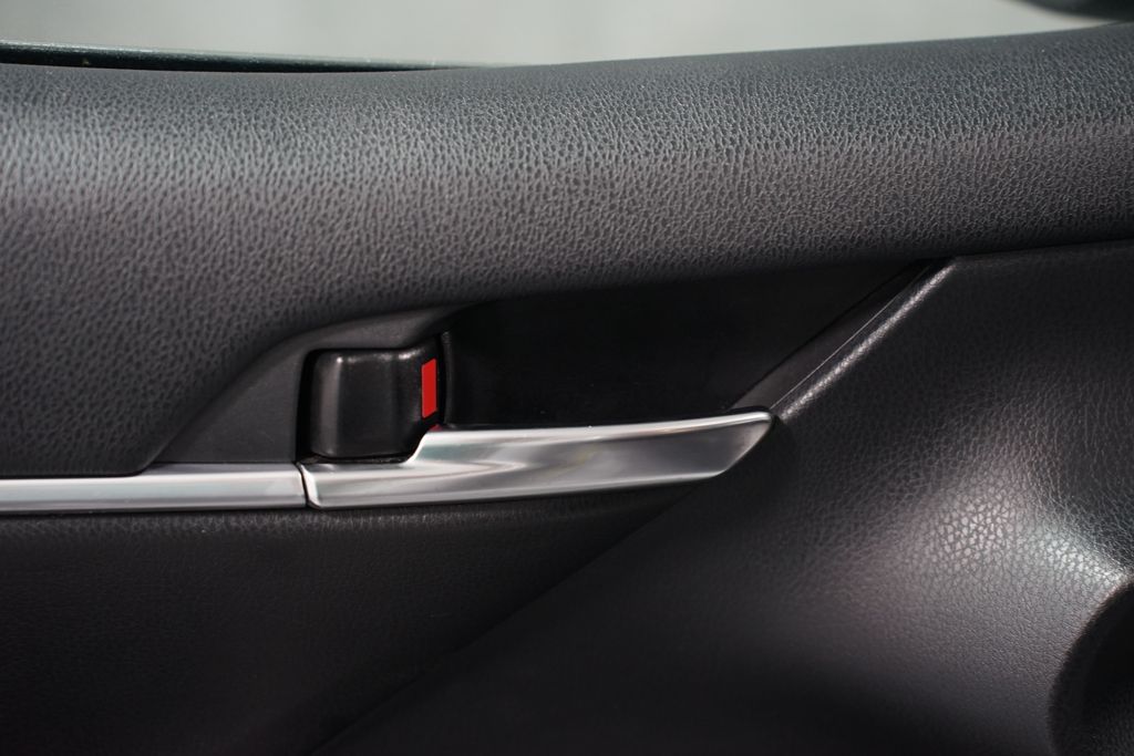 Thumbnail: 2023 Toyota Camry - 30