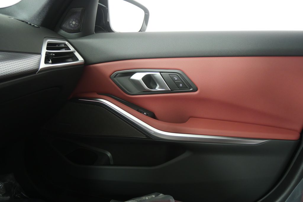 Thumbnail: 2026 BMW 3 Series - 25