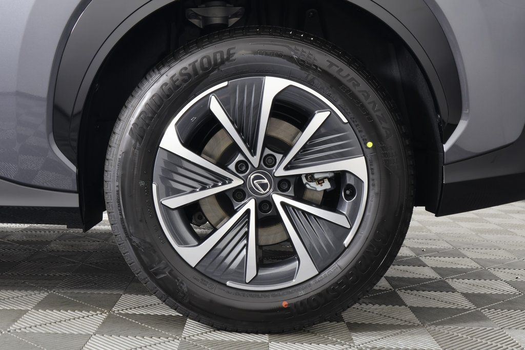 2025 Lexus RZ  10