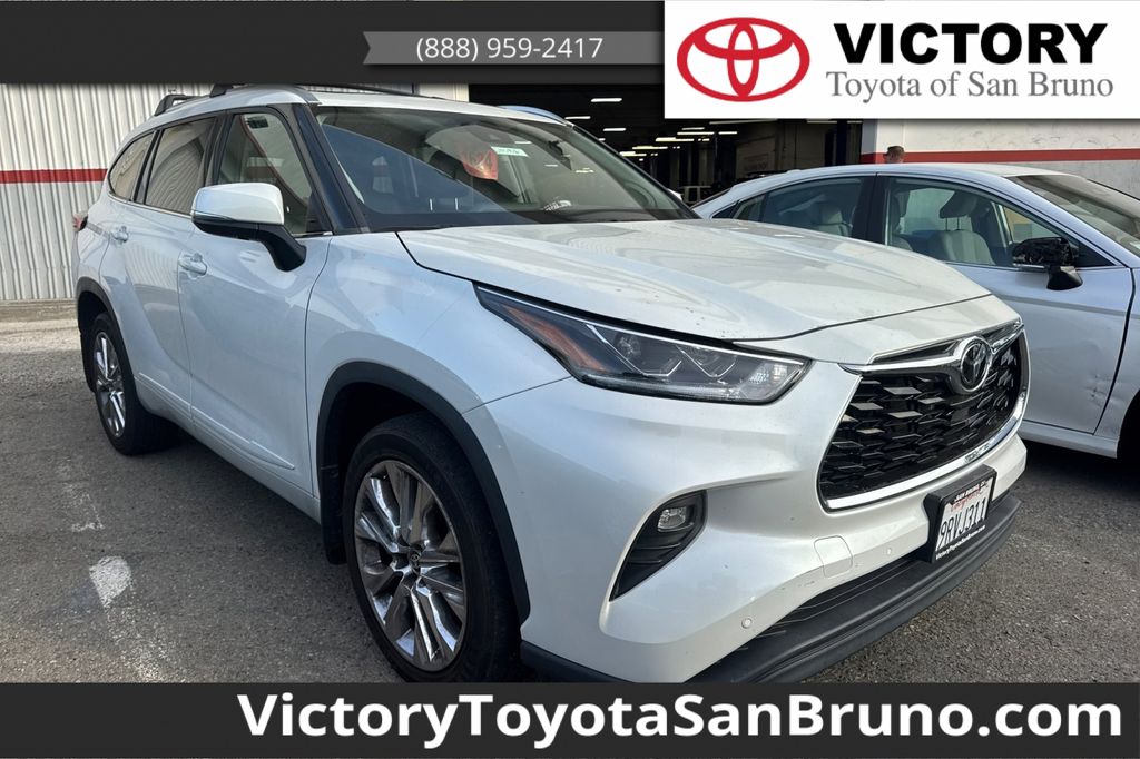2022 Toyota Highlander Limited