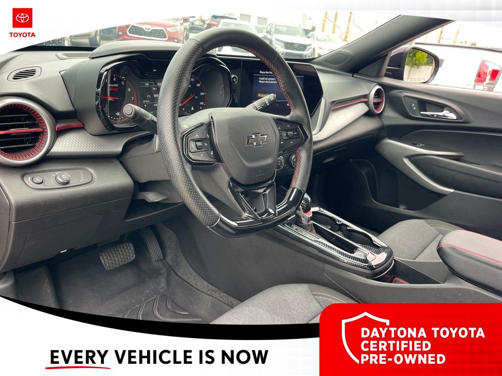 Used 2024 Chevrolet Trax SUV