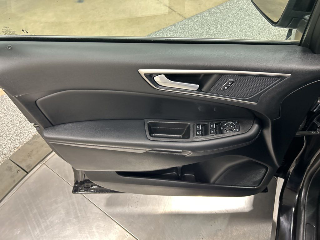 used 2024 Ford Edge car, priced at $28,637