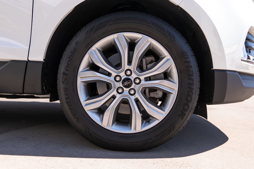 Used 2024 Ford Edge SUV
