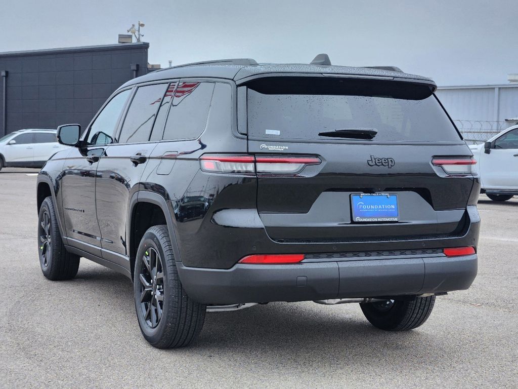 2025 Jeep Grand Cherokee L Altitude X 3