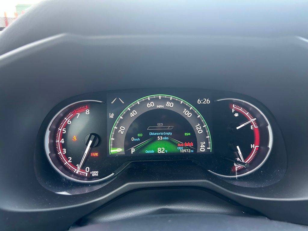 2024 Toyota RAV4 XLE Premium 16