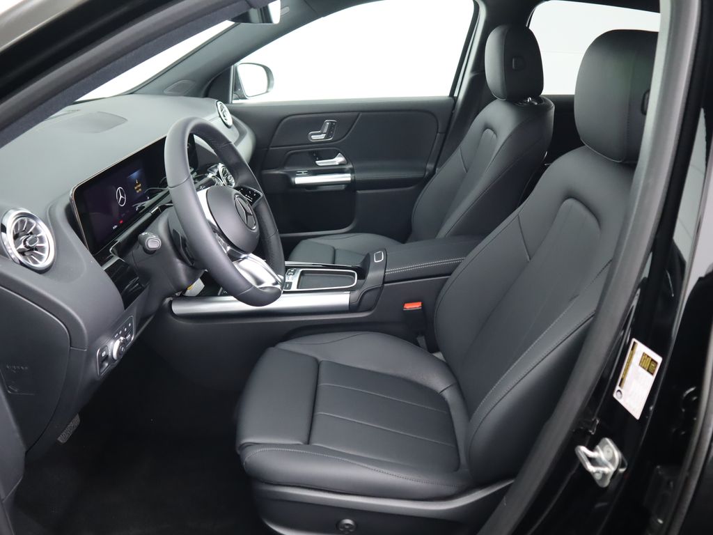 Thumbnail: 2025 Mercedes-Benz GLA - 19