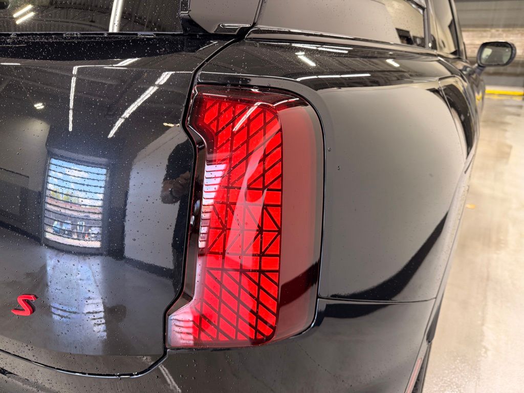 Thumbnail: 2027 MINI Cooper Countryman - 5
