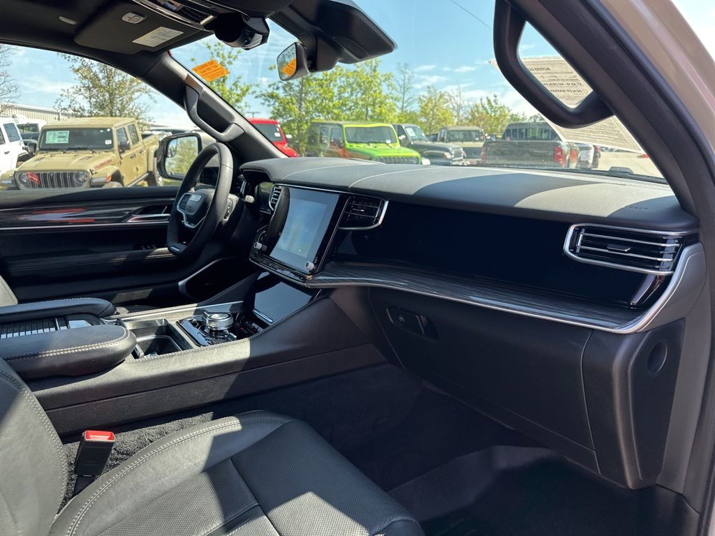 Used Car 2022 Jeep Wagoneer  Series Iii For Sale Under $50,000 In Austin, Texas