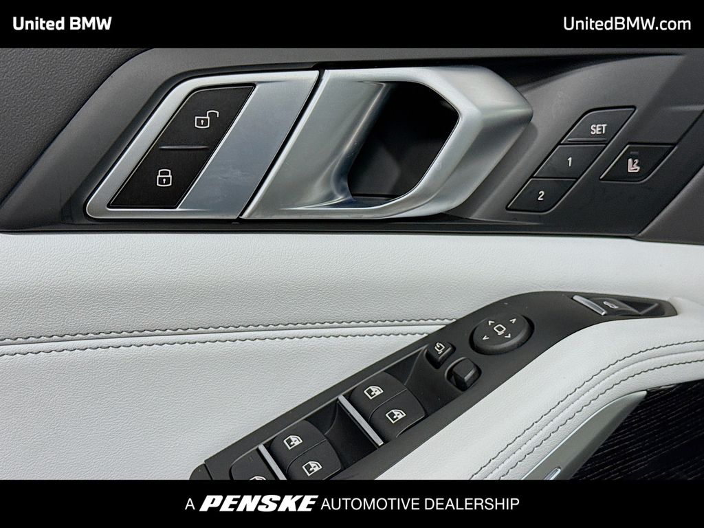 Thumbnail: 2026 BMW X5 - 3