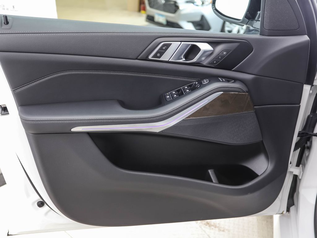 2023 BMW X5 xDrive40i 9
