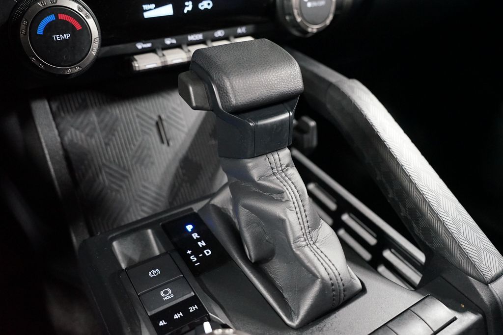 Thumbnail: 2025 Toyota 4Runner - 23