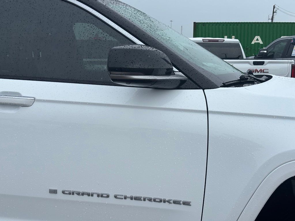 2023 Jeep Grand Cherokee Summit White at Wharton Chevrolet GMC