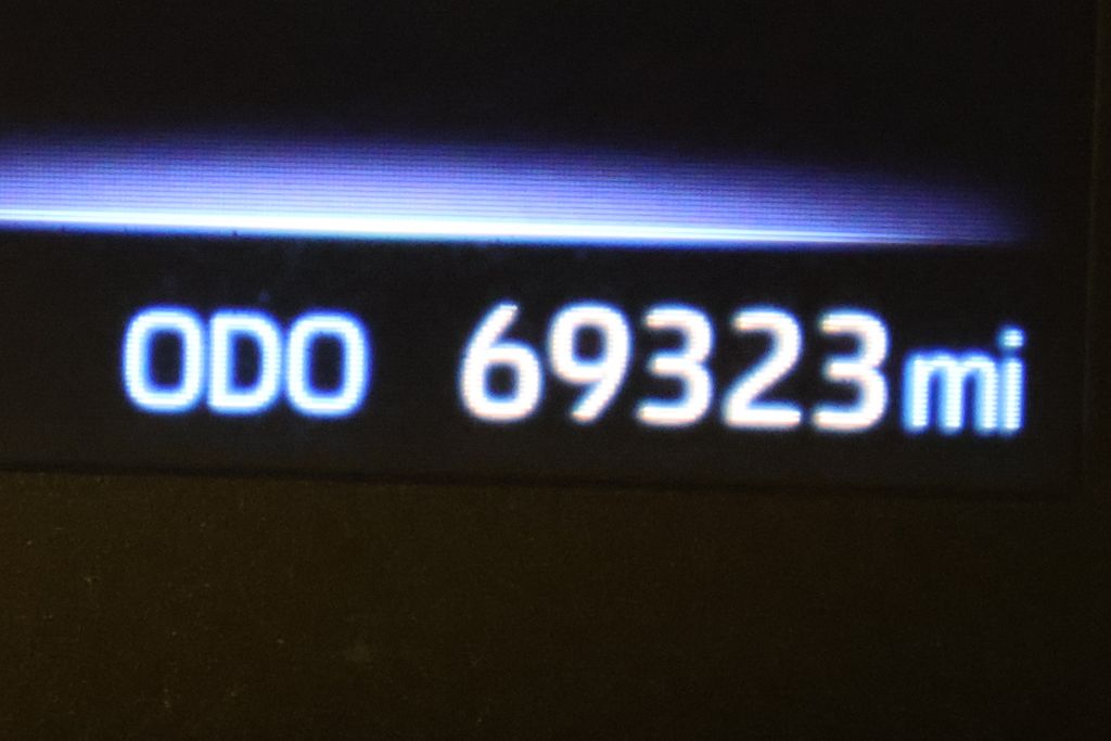 Thumbnail: 2023 Toyota Corolla - 25