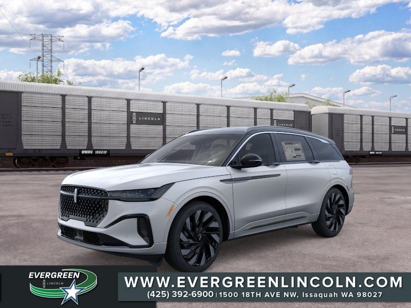 Silver Radiance Metallic Clearcoat 2026 Lincoln Nautilus SUV / Crossover All-Wheel Drive Continuously Variable Transmission