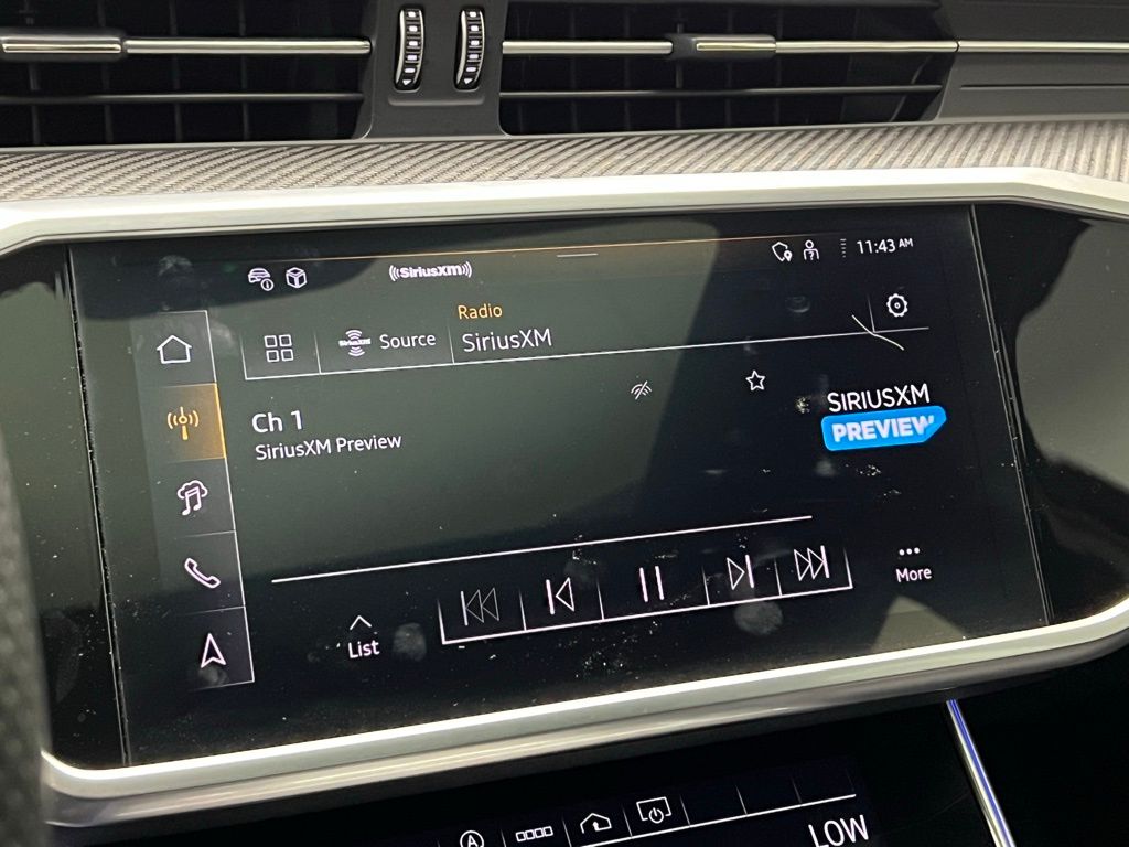 Thumbnail: 2024 Audi RS 6 - 13