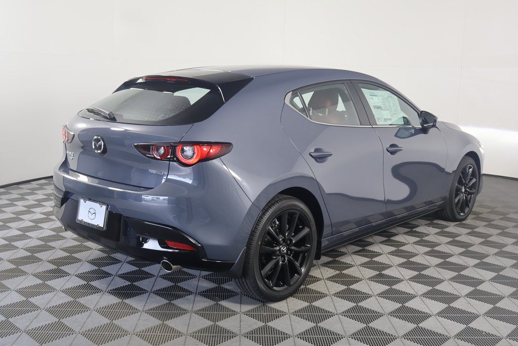2025 Mazda Mazda3 Carbon Edition 2